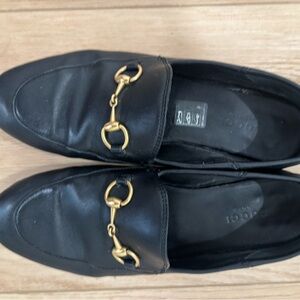 Gucci Black Leather Loafers with Gold Hardware